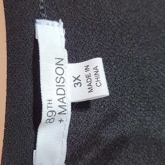 89th & Madison Black ruched 3 XL women's top - Picture 3 of 12